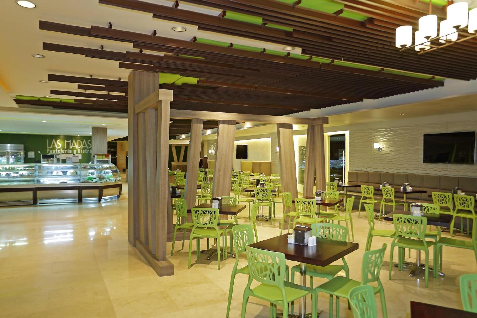 Sheraton Grand Panama Buitenkant foto The interior of the restaurant