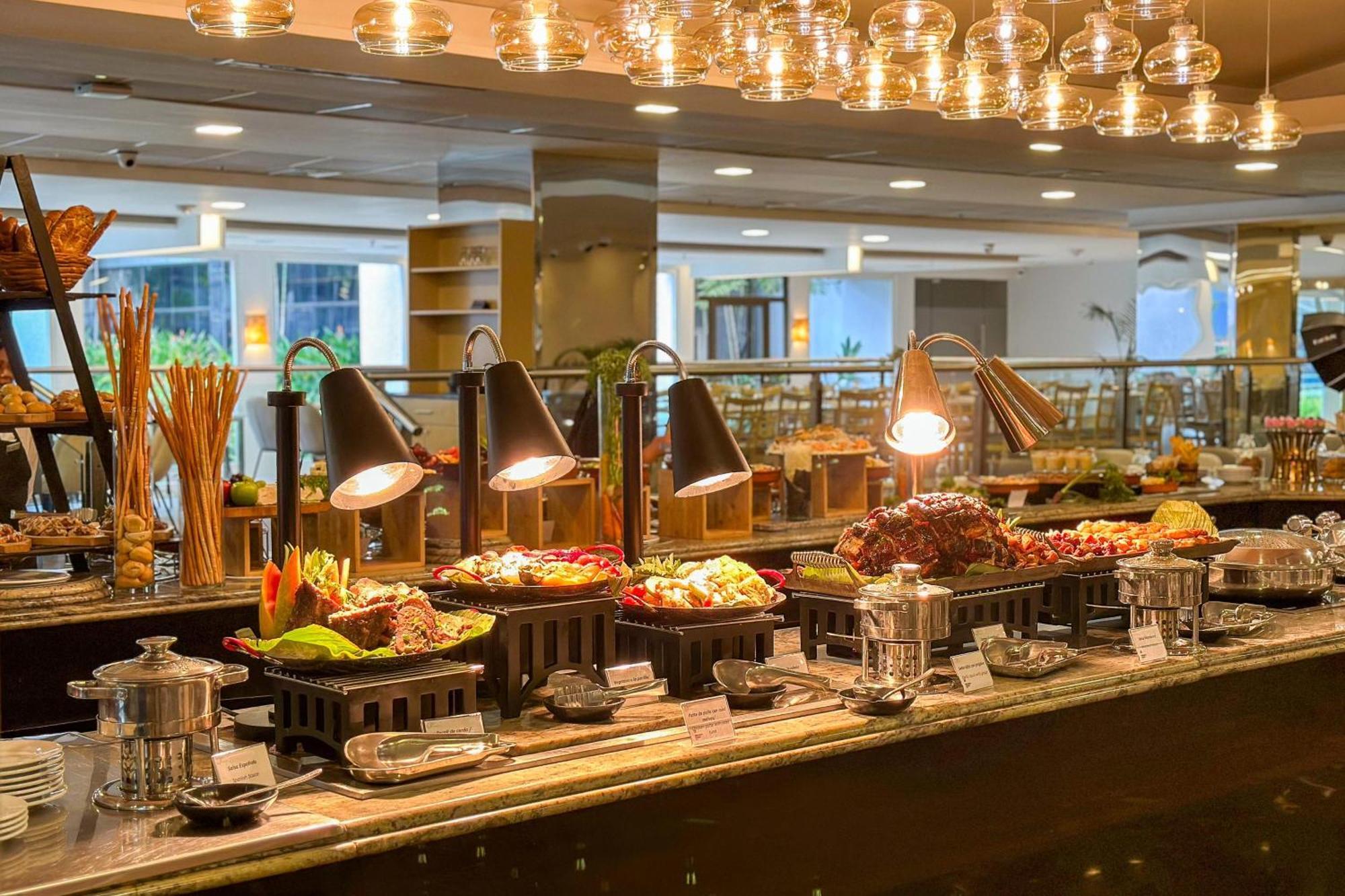 Sheraton Grand Panama Buitenkant foto